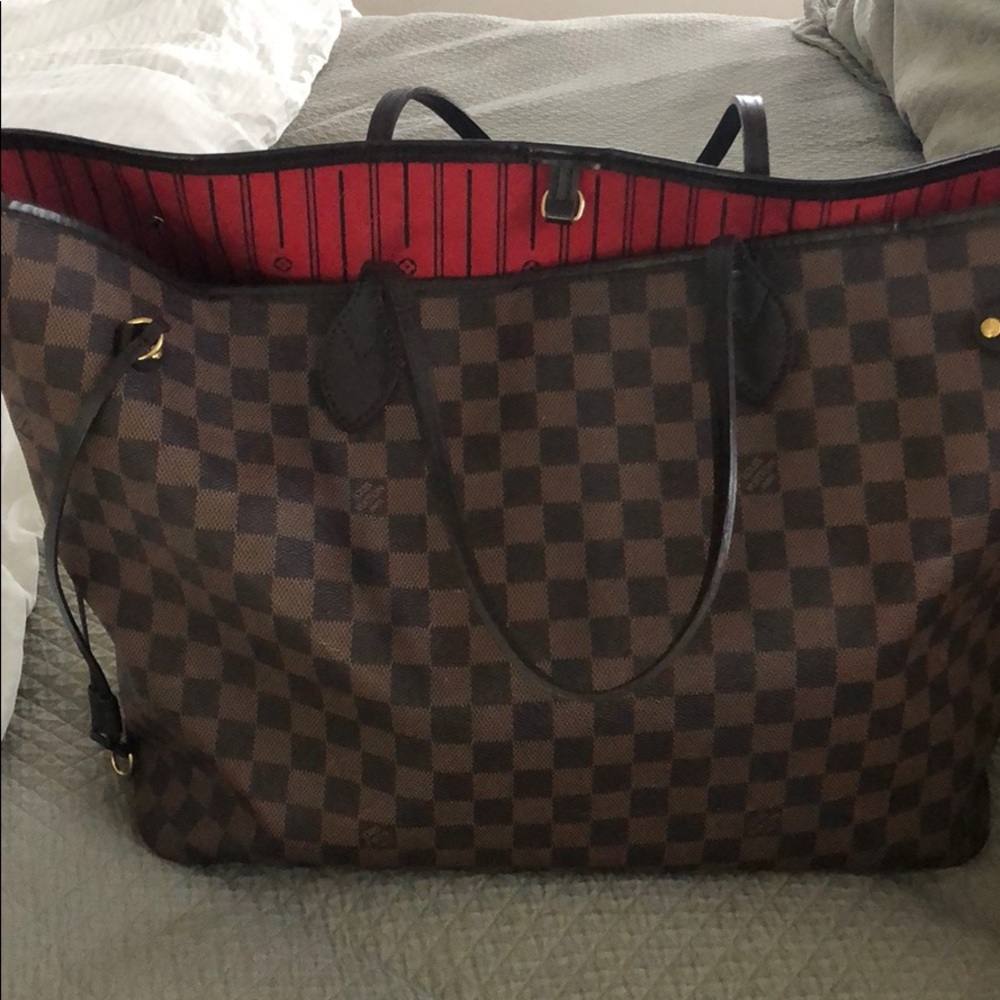 Large neverfull- authentic
